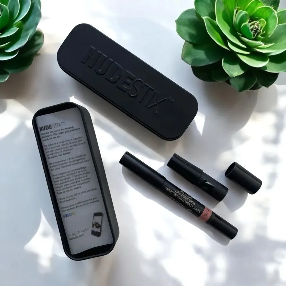 🆕 Nudestix Gel Color Lip & Cheek Balm in Tay Tay + Sharpener
